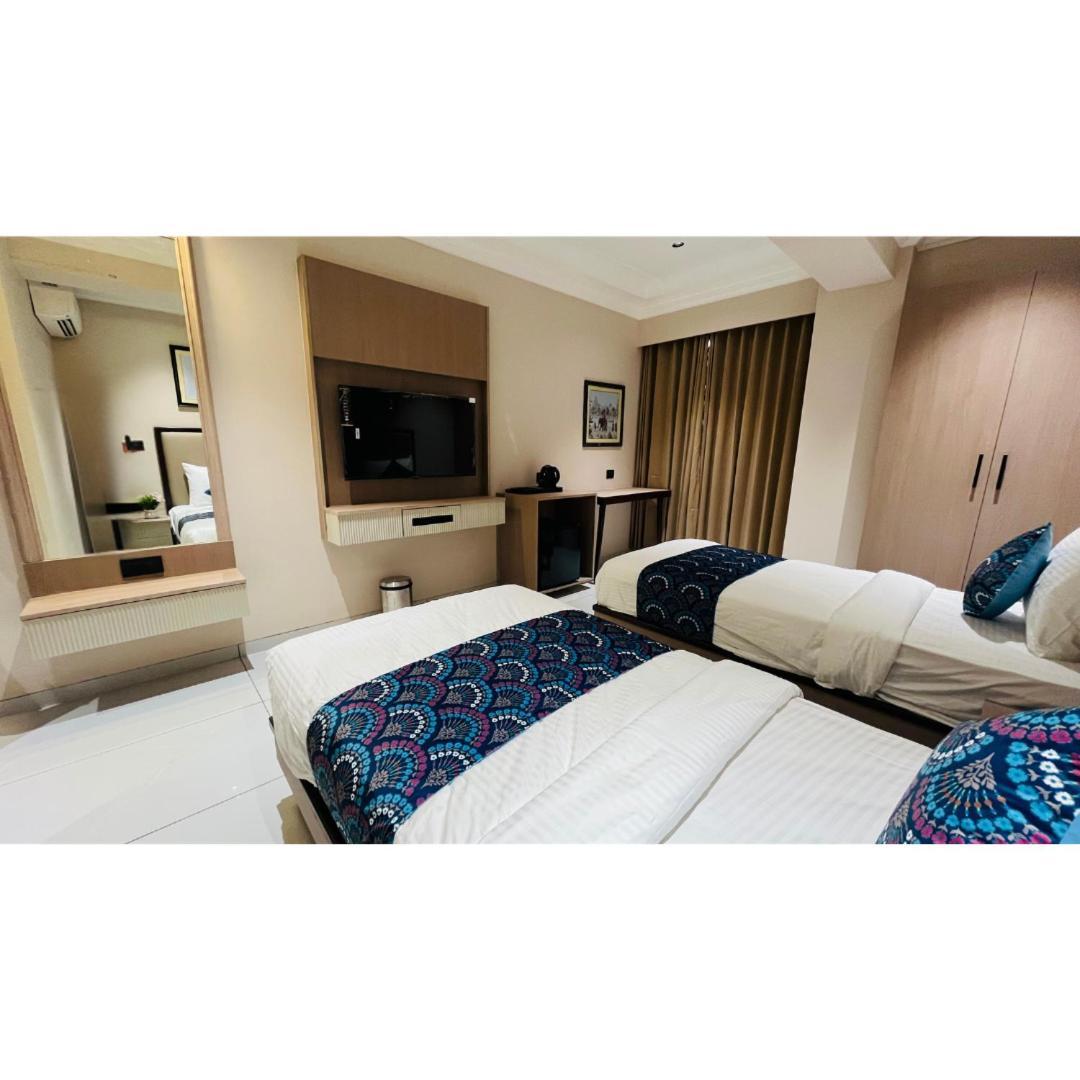 Hotel Royal Town Ahmedabad Exterior foto