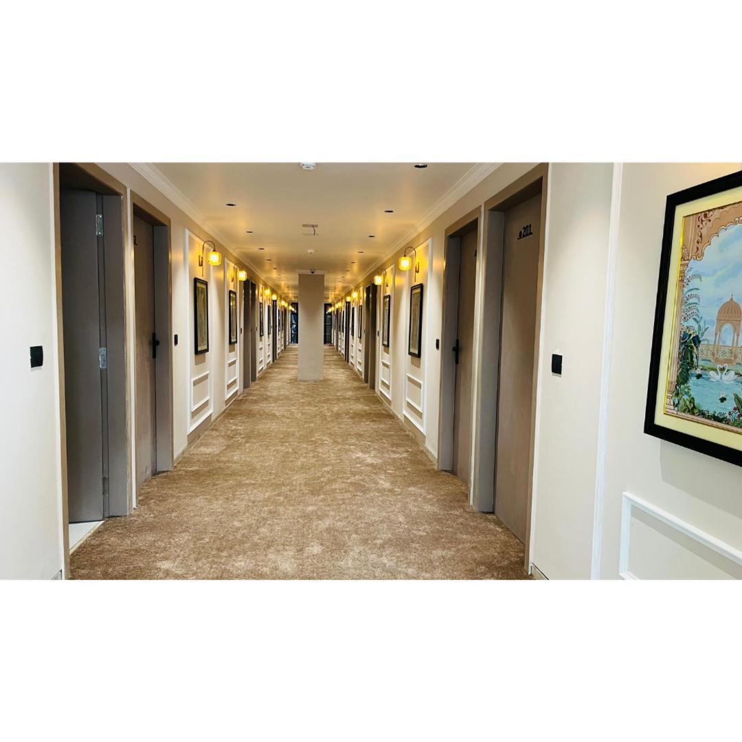 Hotel Royal Town Ahmedabad Exterior foto